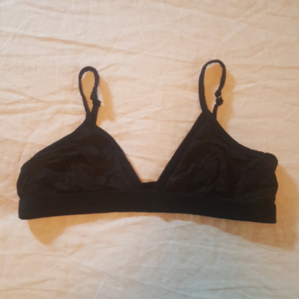 Lacy Pattern Fabric Bralette